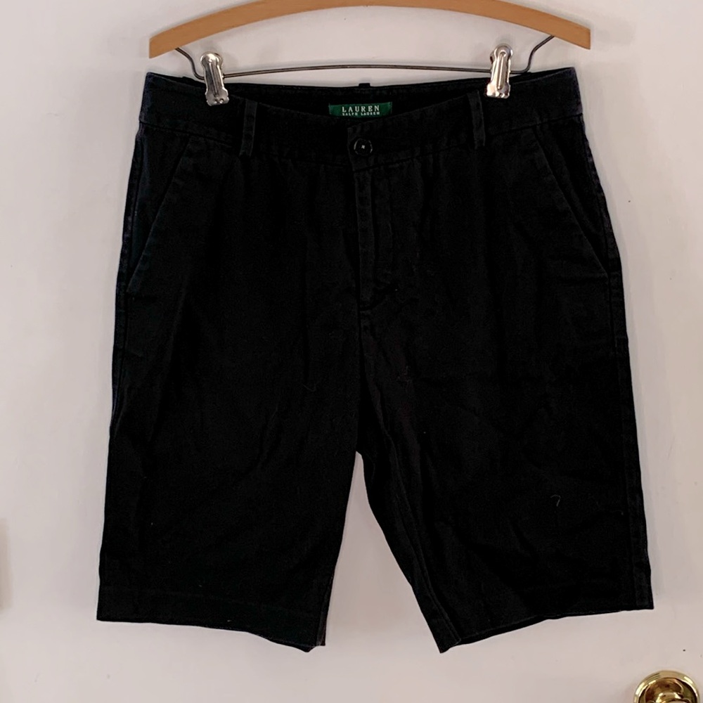 Lauren Ralph Lauren black flat front Bermuda shorts Size 8